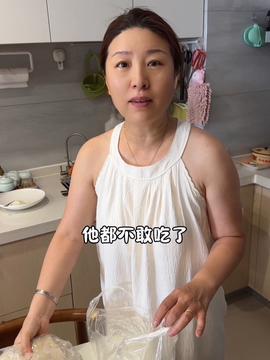 农村老娘们吃瓜视频,揭秘乡村生活趣味瞬间